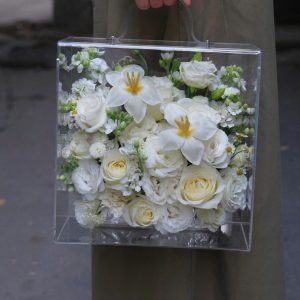 LILY ACRYLIC ELEGANCE